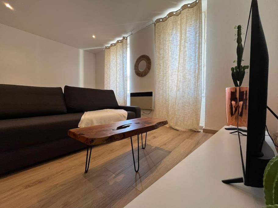 Appartement Proche Du Village Et De La Mer Лёкат Экстерьер фото